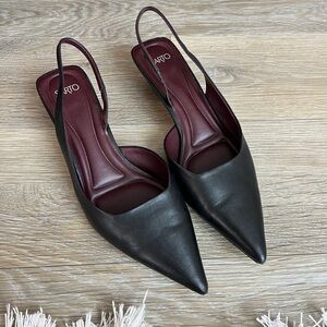 Devin Kitten Heel Slingback Pump